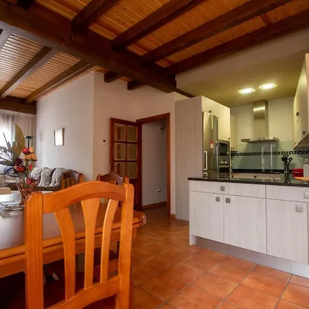 El Rincon De Antonio Holiday home Monfarracinos